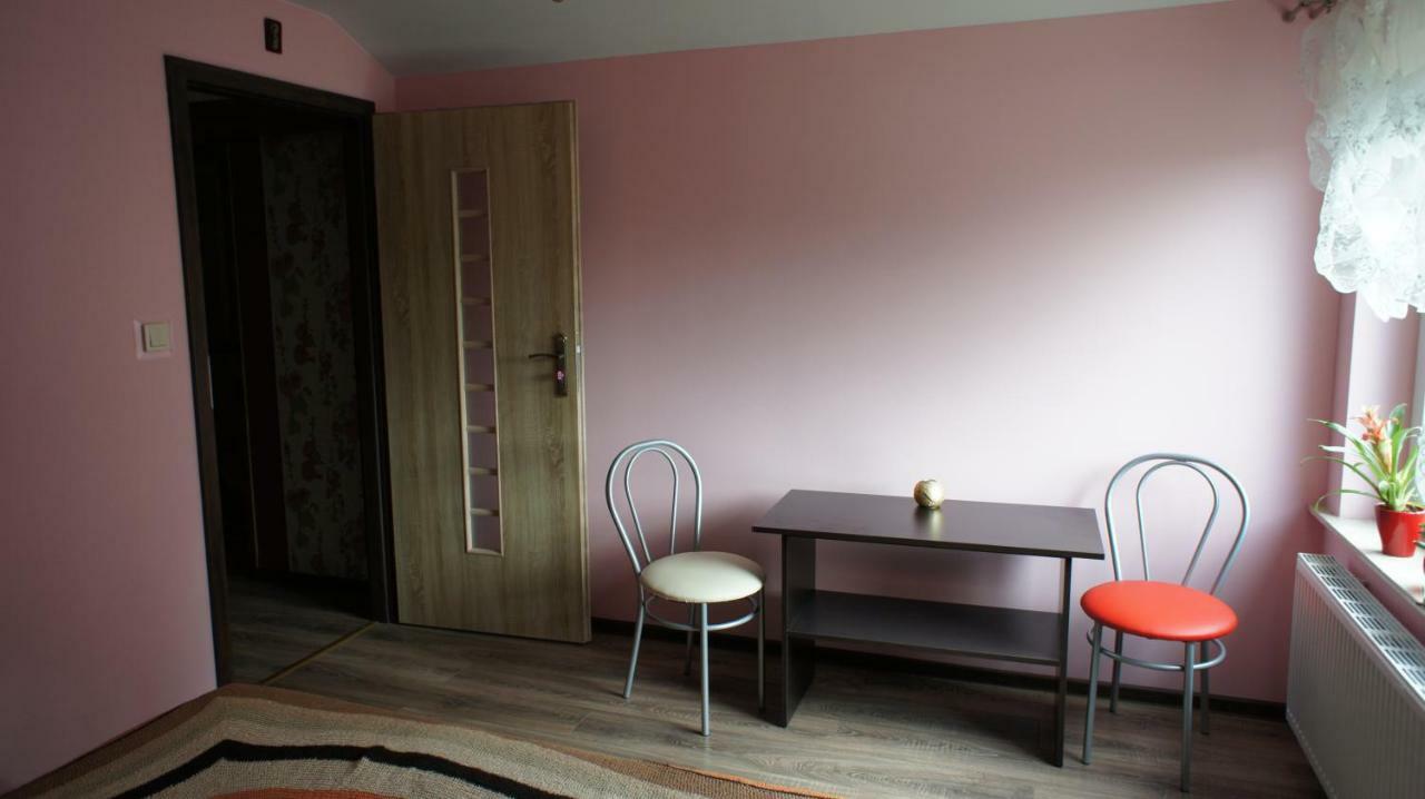 W Cieniu Sosen Otel Grebow Dış mekan fotoğraf
